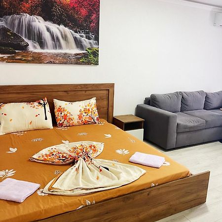 Gjakova Infinity Plaza Hotel מראה חיצוני תמונה